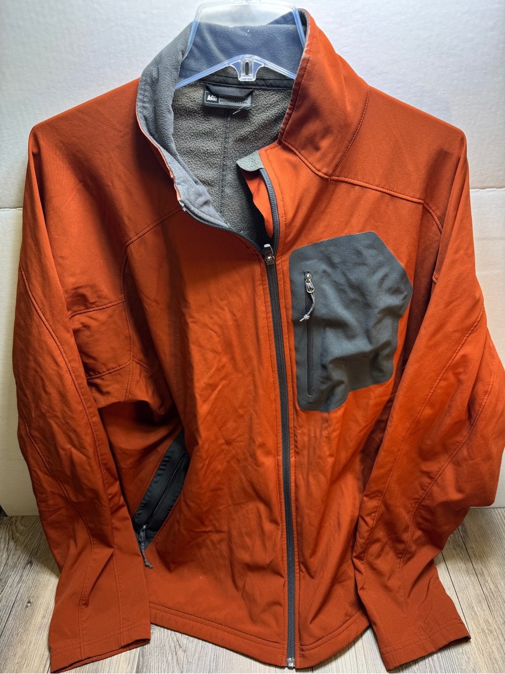 REI Men’s Outdoor Multi Pocketed Fleece Lined Jacket Size XL Orange Gray